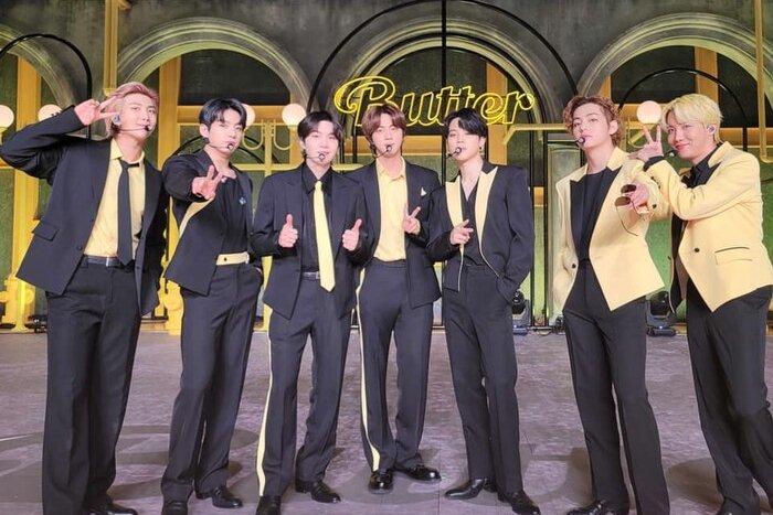 BTS trở thành hình mẫu thiết kế sách giáo khoa dạy tiếng Hàn