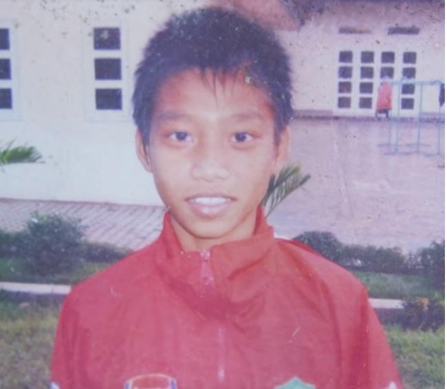 Văn Thanh show body múi sầu riêng, đồng đội vào đòi sàm sỡ-7