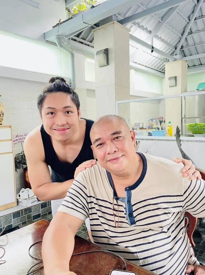 Hồng Vân khoe ảnh gia đình, quý tử đang du học Mỹ đẹp chiếm sóng-4