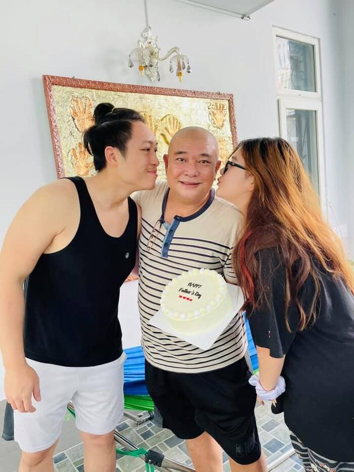 Hồng Vân khoe ảnh gia đình, quý tử đang du học Mỹ đẹp chiếm sóng-3