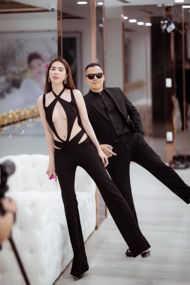 Ngọc Trinh mặc như không khoe 70% cơ thể với bodysuit trong suốt-2