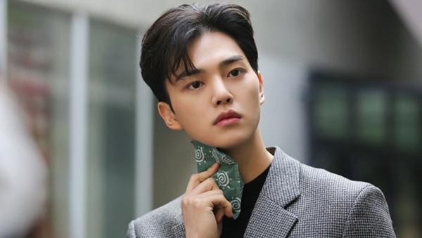 Vừa cặp kè Han So Hee, Song Kang lại nên duyên cùng đàn chị Park Min Young-4