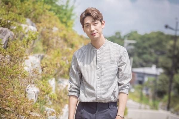 Vừa cặp kè Han So Hee, Song Kang lại nên duyên cùng đàn chị Park Min Young-5