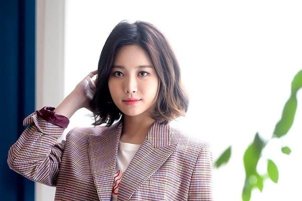 Vừa cặp kè Han So Hee, Song Kang lại nên duyên cùng đàn chị Park Min Young-6