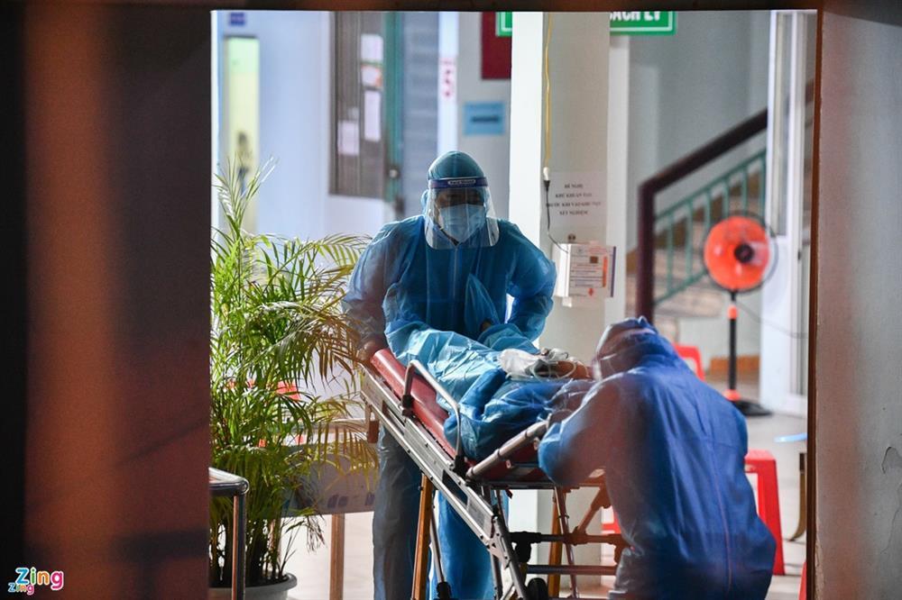 Cố vấn CDC Mỹ: Đừng đợi vaccine khác, nếu bạn được tiêm bây giờ!-2