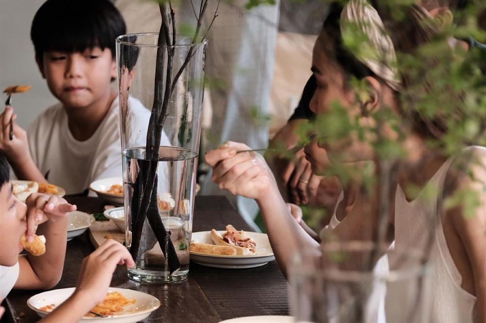 Mãn nhãn tiệc sinh nhật nhiệt đới của con cả Hồ Ngọc Hà-10