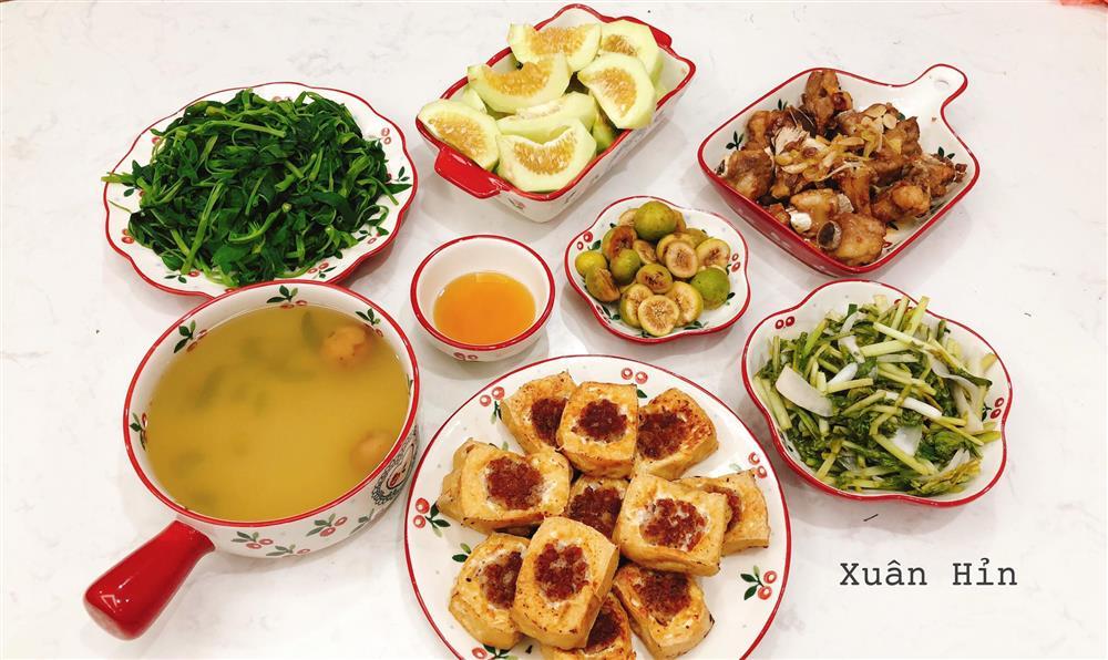 9x đảm đang với loạt mâm cơm đẹp mắt, vừa được ăn ngon lại tiện cho việc sống ảo-4