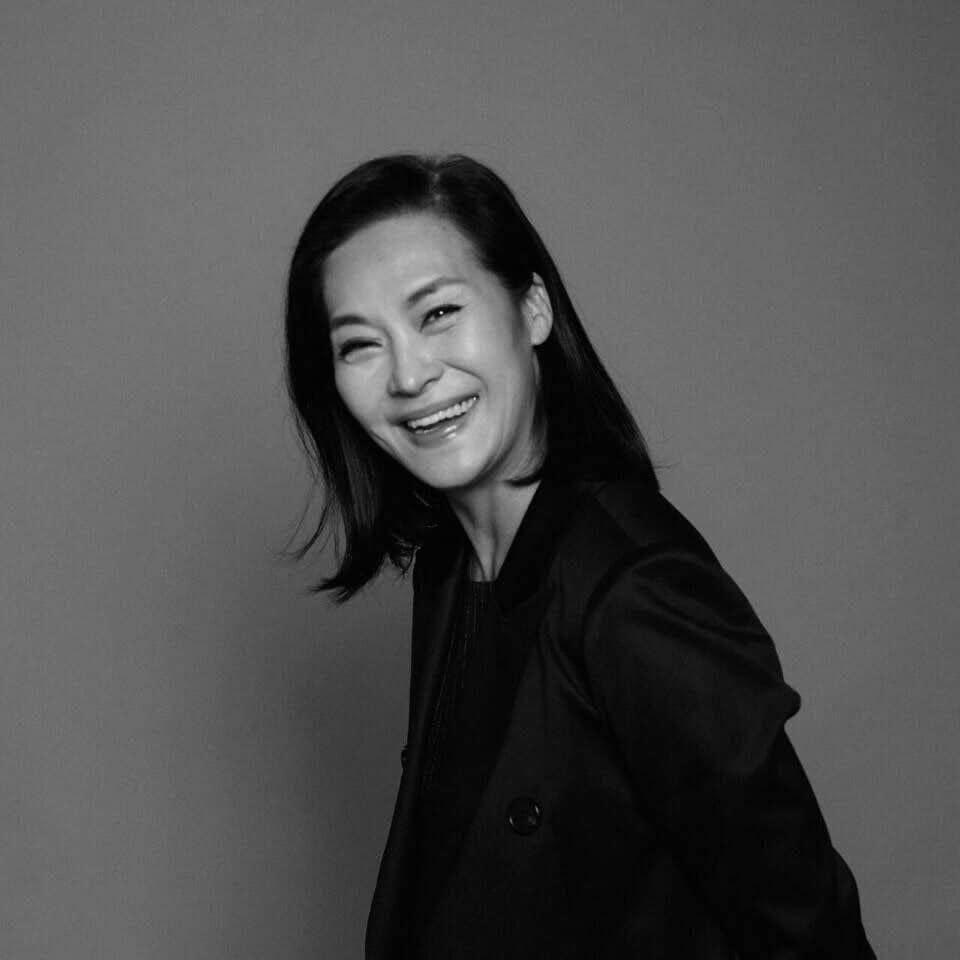 Pha Lê bật khóc khi mẹ chồng mất: Con yêu mẹ. Mẹ đi nhé-1