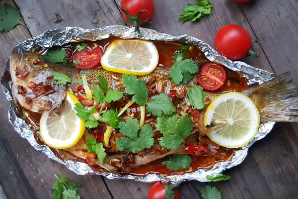 Người đàn ông Mỹ bắt con cá trê rồi sốc nặng trước trọng lượng của nó-4