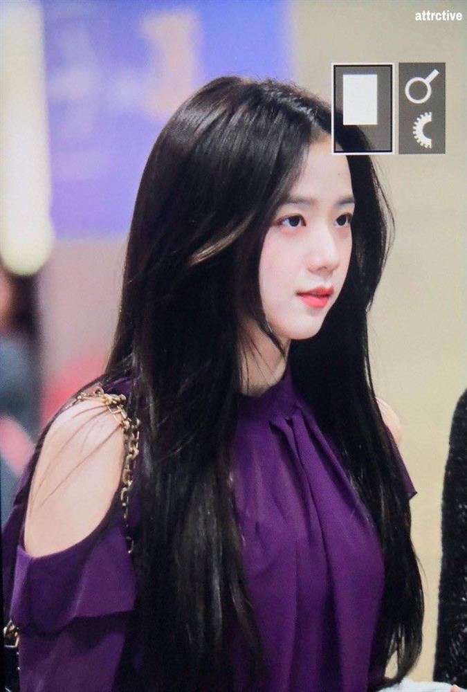 Loạt ảnh góc nghiêng của Jisoo BlackPink chứng minh chiếc mũi đẹp sẽ quyết định nhan sắc-2