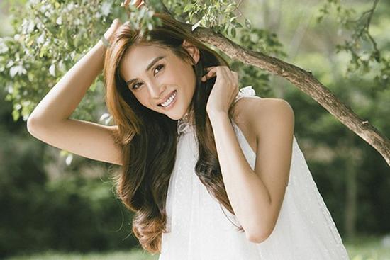 Tình yêu vượt khoảng cách địa lý của Võ Hoàng Yến