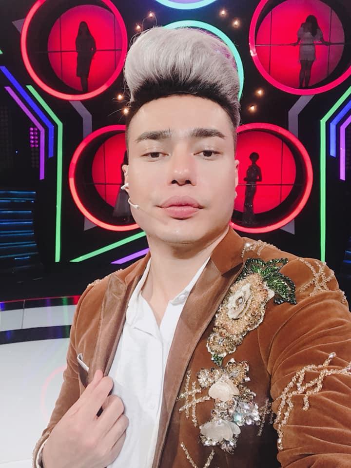 Diễn viên hài mới nổi kiếm 3 tỷ/tháng bị chỉ trích vì văng tục khi livestream-2