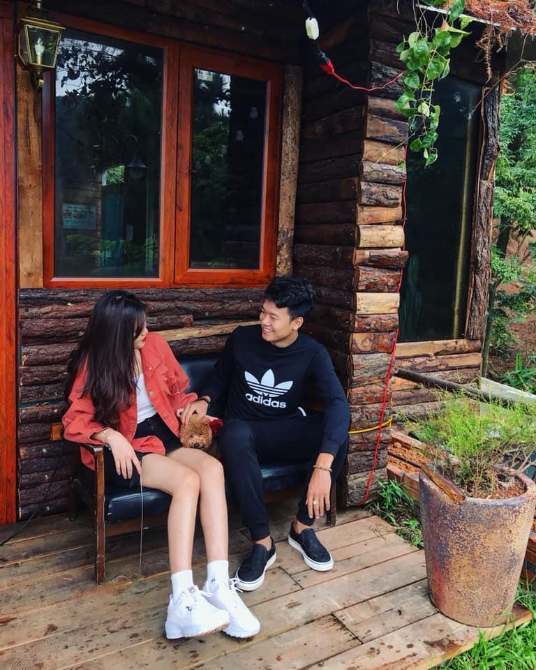 Từ khu cách ly, Thành Chung tung ảnh nóng với hotgirl cùng quê-4