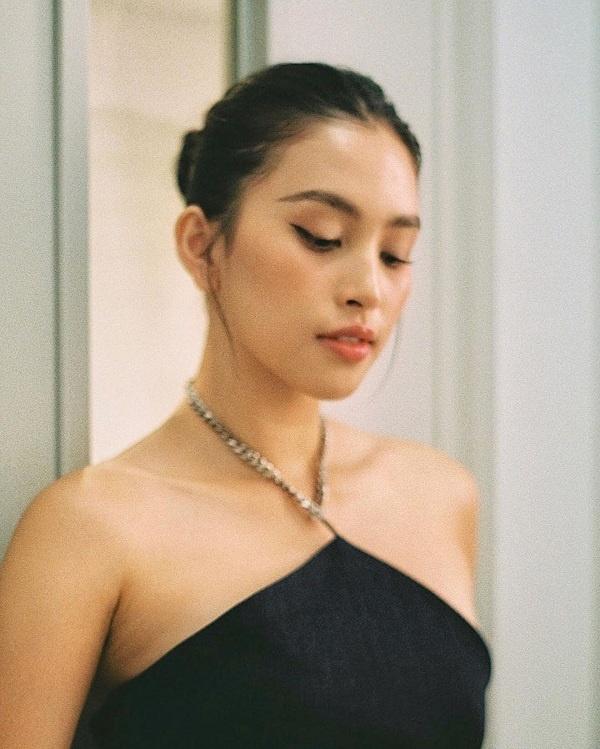 5 người đẹp Việt sở hữu khuôn mặt tỷ lệ vàng bao người ao ước-19