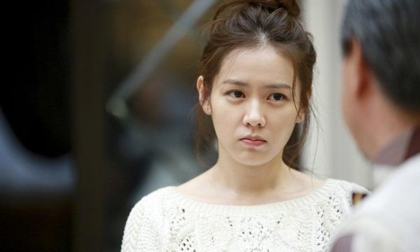 Đến nhà người yêu, thấy mẹ anh bế đứa nhỏ mờ ám khiến tôi sinh nghi-2