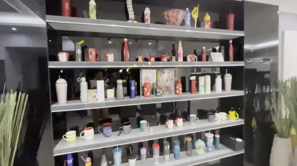 Xuân Lan khoe căn hộ mới toanh, đồng nghiệp thi nhau trầm trồ-6