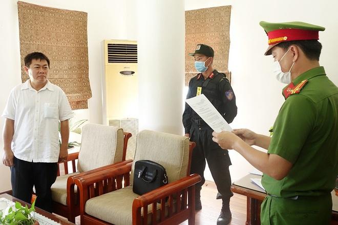 Truy nã Tổng Giám đốc trong vụ lừa đảo chiếm đoạt 600 tỷ ngân hàng-2