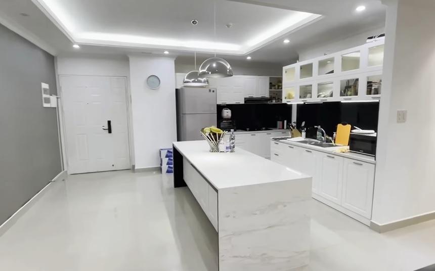 Xuân Lan khoe nhà mới xịn đét, Nathan Lee xọc quá sâu cay?-5