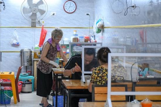 Hoạt động nào ở Hà Nội được đề xuất nới lỏng trong thời gian tới?