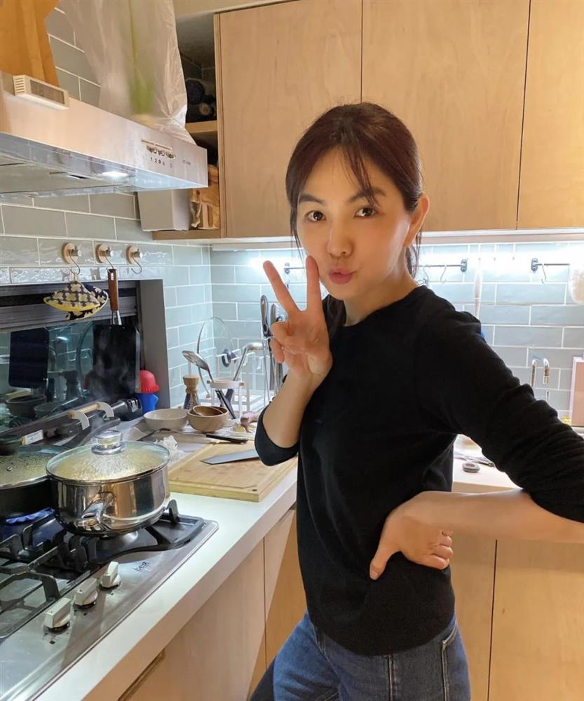 Căn hộ 72 tỷ đồng đáng mơ ước của S.H.E Ella-10