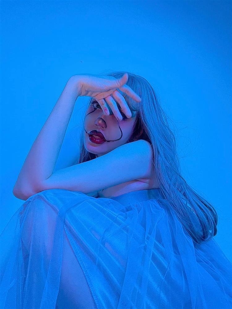 Elly Trần hố nặng vì hóa trang Joker mà nhầm thành phim kinh dị-5