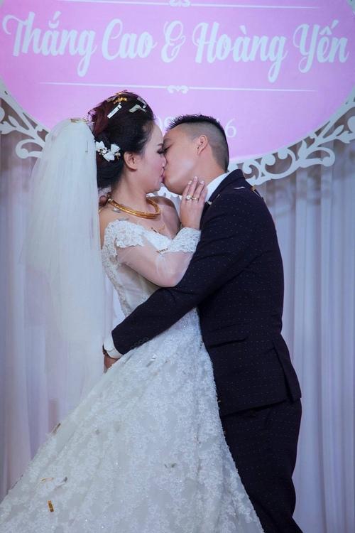 Chồng trẻ đấm Hoàng Yến hộc máu là CEO kiêm diễn giả, từng có con riêng-5