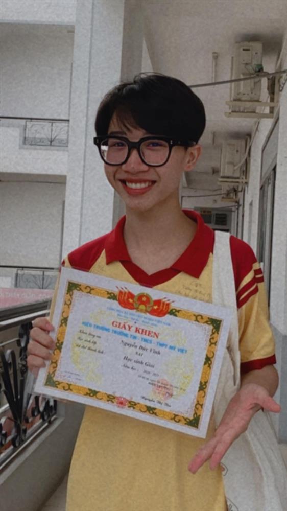 Quán quân Got Talent từng khiến Hoài Linh cúi đầu: Chuẩn bị lên cấp 3, học hành đỉnh-6