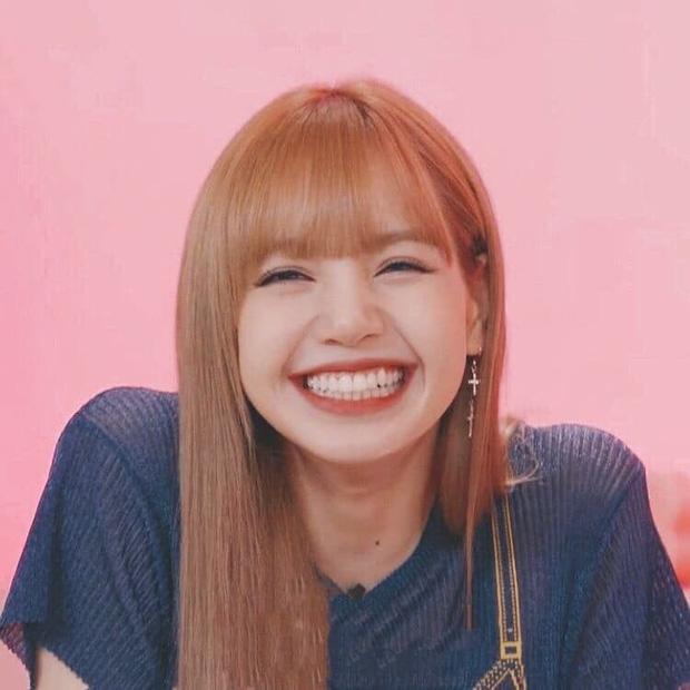 Lisa BLACKPINK lén lút dạy trai đẹp nhảy lúc nào không biết, giờ thì lộ hết rồi nhé!-1