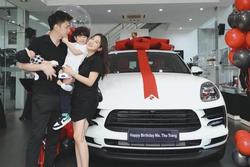 Trang Lou khoe quà sinh nhật tuổi 26 bằng siêu xe hơn 4 tỷ