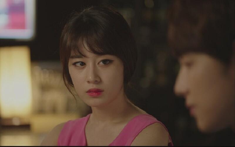 Em chồng lao thẳng vào nhà mắng chị dâu nghèo mà leo cao-1