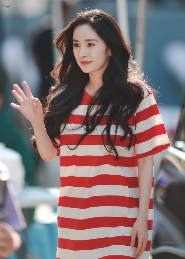 Dương Mịch - Hứa Khải chung 1 khung hình, netizen mắng nhà gái già hơn nhà trai-5