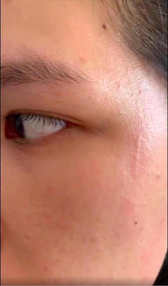 Clip: Vợ bị tát sưng mặt, chồng lao đến chửi bới đòi khô máu-4