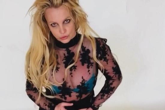 Những lần Britney Spears 'gửi tín hiệu cầu cứu' khỏi cuộc sống như nô lệ