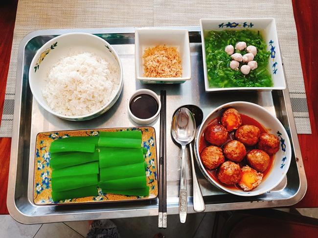 Mẹ chồng chăm sóc con dâu ở cữ chu đáo hết mực nhưng lại không động tới cháu và sự thật-1