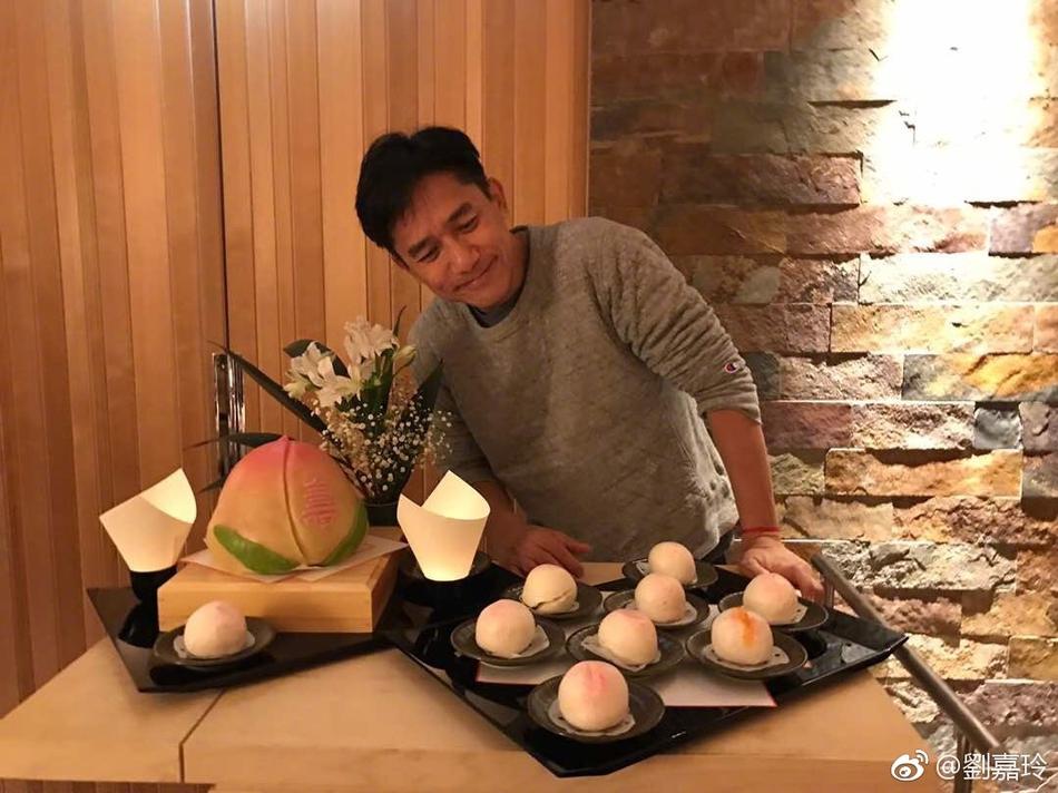 Sinh nhật tuổi 59 giản dị của triệu phú Lương Triều Vỹ-3