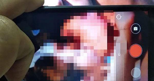 Tự quay clip nóng gửi tình trẻ, người phụ nữ 48 tuổi liên tục bị tống tiền-1