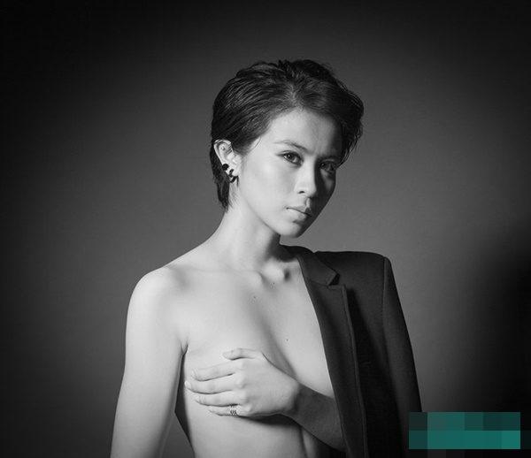 Những lần Gil Lê khiến netizen thót tim vì phanh áo lộ ngực-2