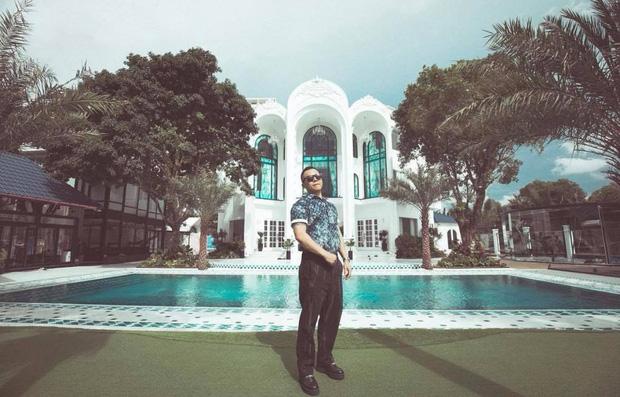 Xôn xao clip chủ nợ thăm biệt thự mới của Vũ Khắc Tiệp-1