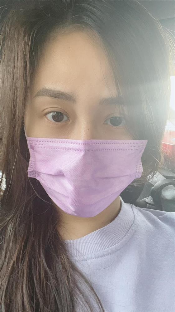 Mai Phương Thuý bịt kín mít nhưng vẫn kẻ mắt sắc sảo-4