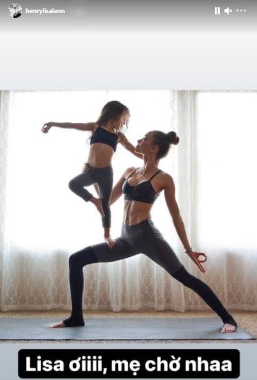 Hồ Ngọc Hà tập yoga liền bị Lisa và Leon phá bĩnh-6