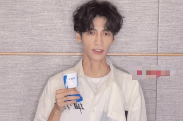 La Vân Hi chỉ còn da bọc xương, xuống sắc nhận không ra-3