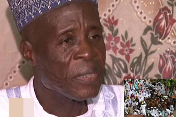 Mẹ chồng, nàng dâu ăn mặc mát mẻ, quỳ trên đường xin tiền-5