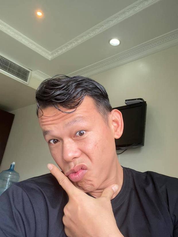 Fan girl nhận vợ cầu thủ Tuấn Anh, Tấn Trường rớt giường khi nghe tuổi thật-1