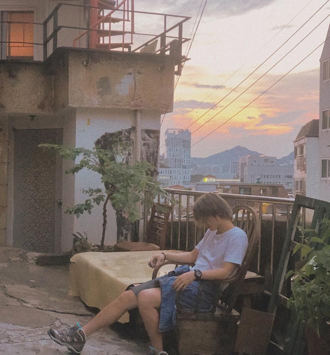 Fan girl nhận vợ cầu thủ Tuấn Anh, Tấn Trường rớt giường khi nghe tuổi thật-3