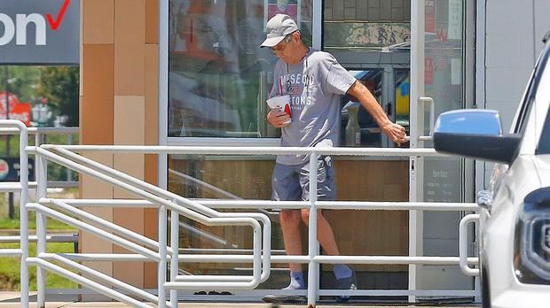 Sau phiên tòa kết tội chấn động, bố ruột Britney Spears hờn cả thế giới-2