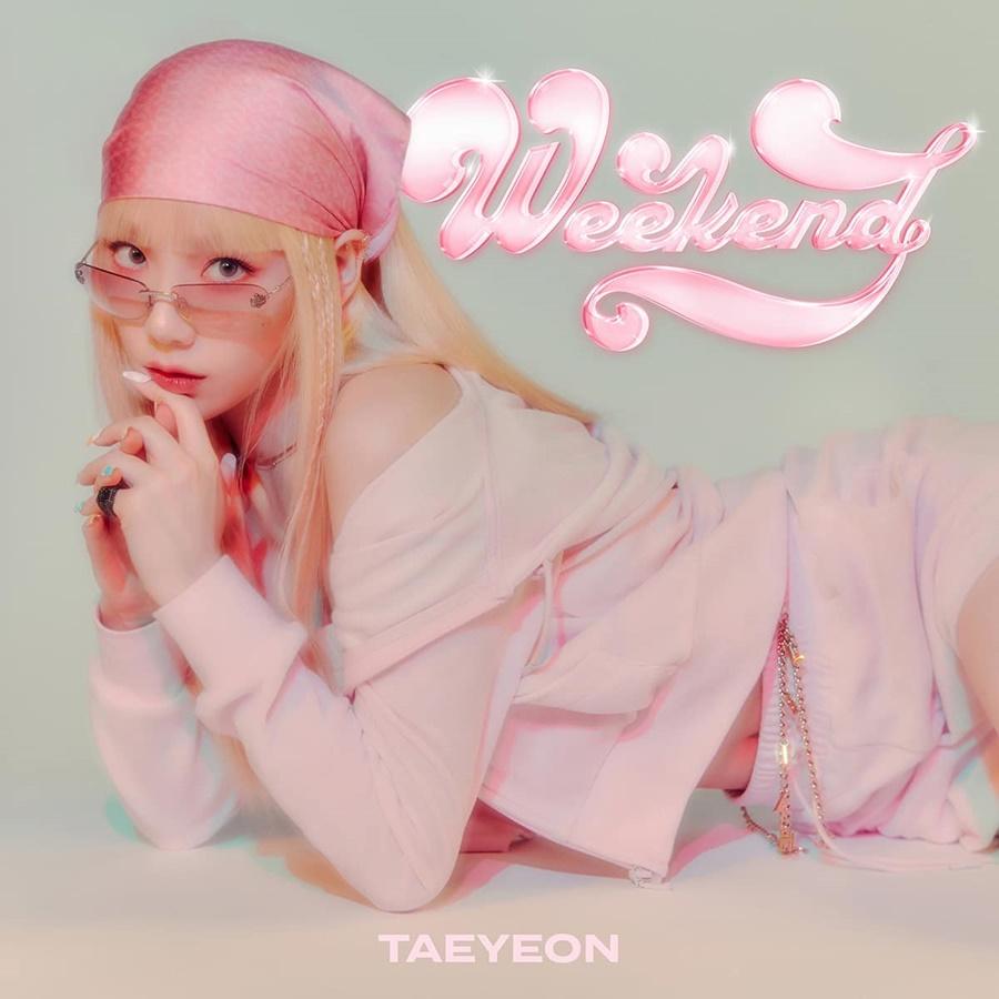 Thủ lĩnh SNSD - Taeyeon có màn trở lại với single “Weekend” vào ngày 6/7. Đây là bản nhạc vui vẻ, thích hợp nghe trong những ngày hè.