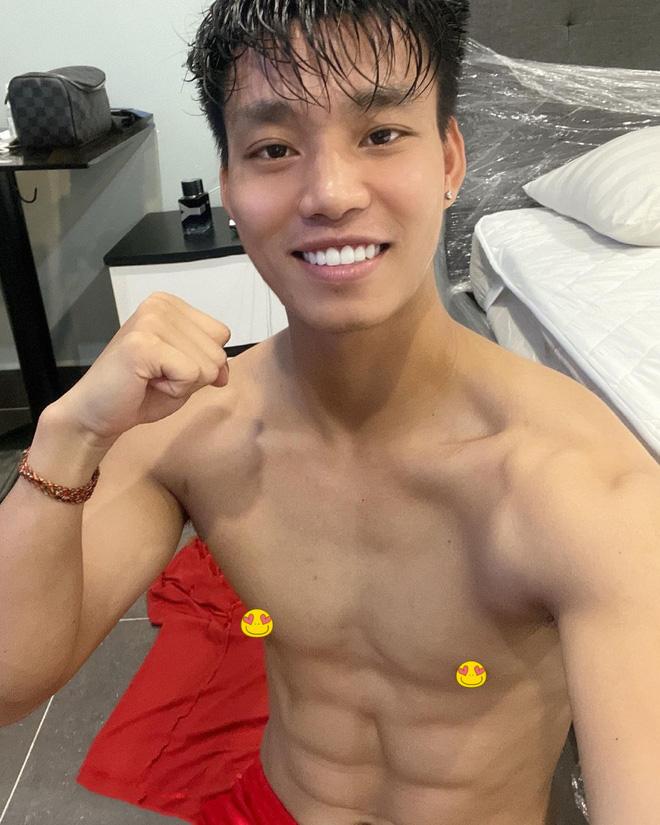 Bức ảnh mướt mồ hôi đại náo khu cách ly của Văn Thanh-2