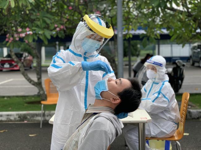 TP.HCM cần tính việc điều trị F0 tại nhà khi có trên 10.000 ca nhiễm-1