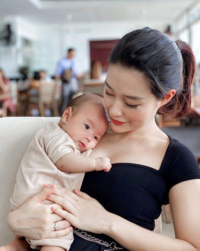 Bà xã Rhymastic khẳng định mũi real nhưng đang sửa bộ phận khác-8