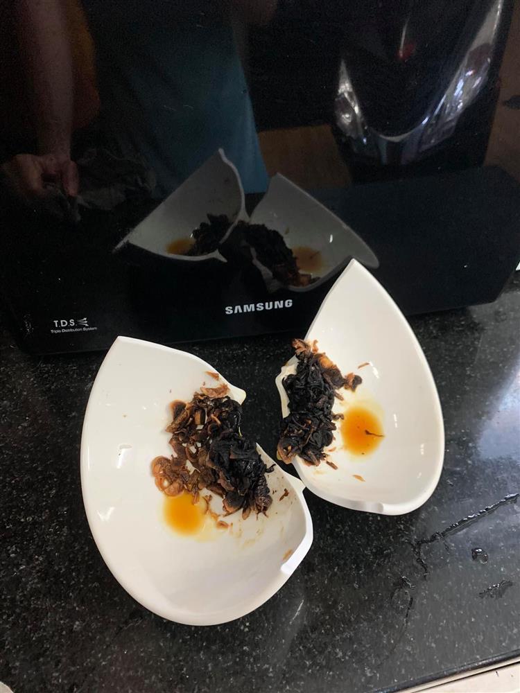 Sang chấn tâm lý với kiểu nấu ăn chưa đến đâu đã thủng nồi hỏng xoong-9